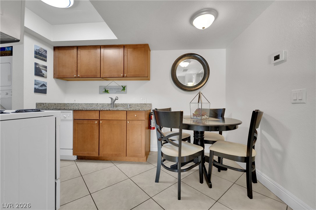 4200 South Valley View Boulevard 3084