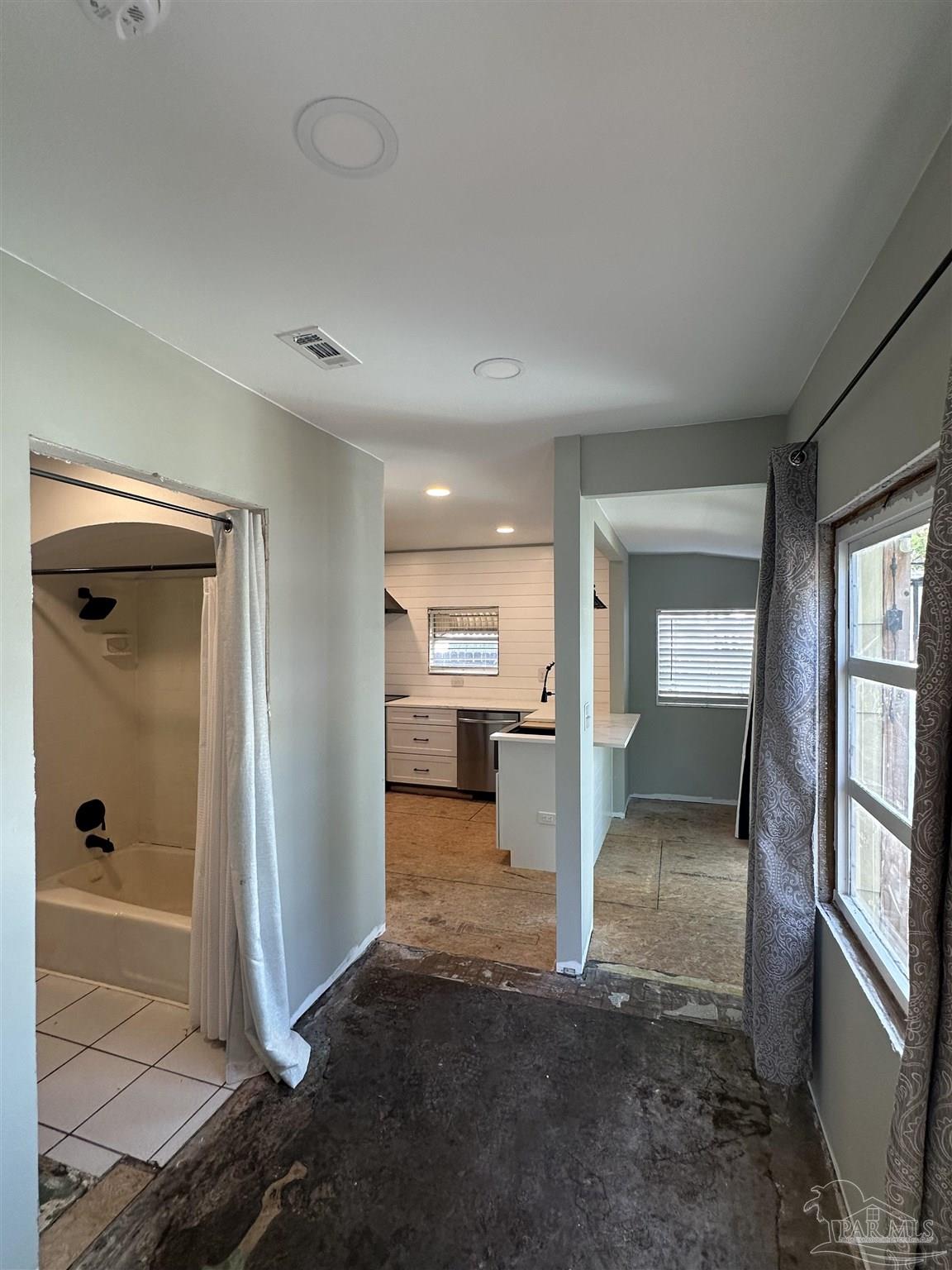 1423 Wisteria Ave