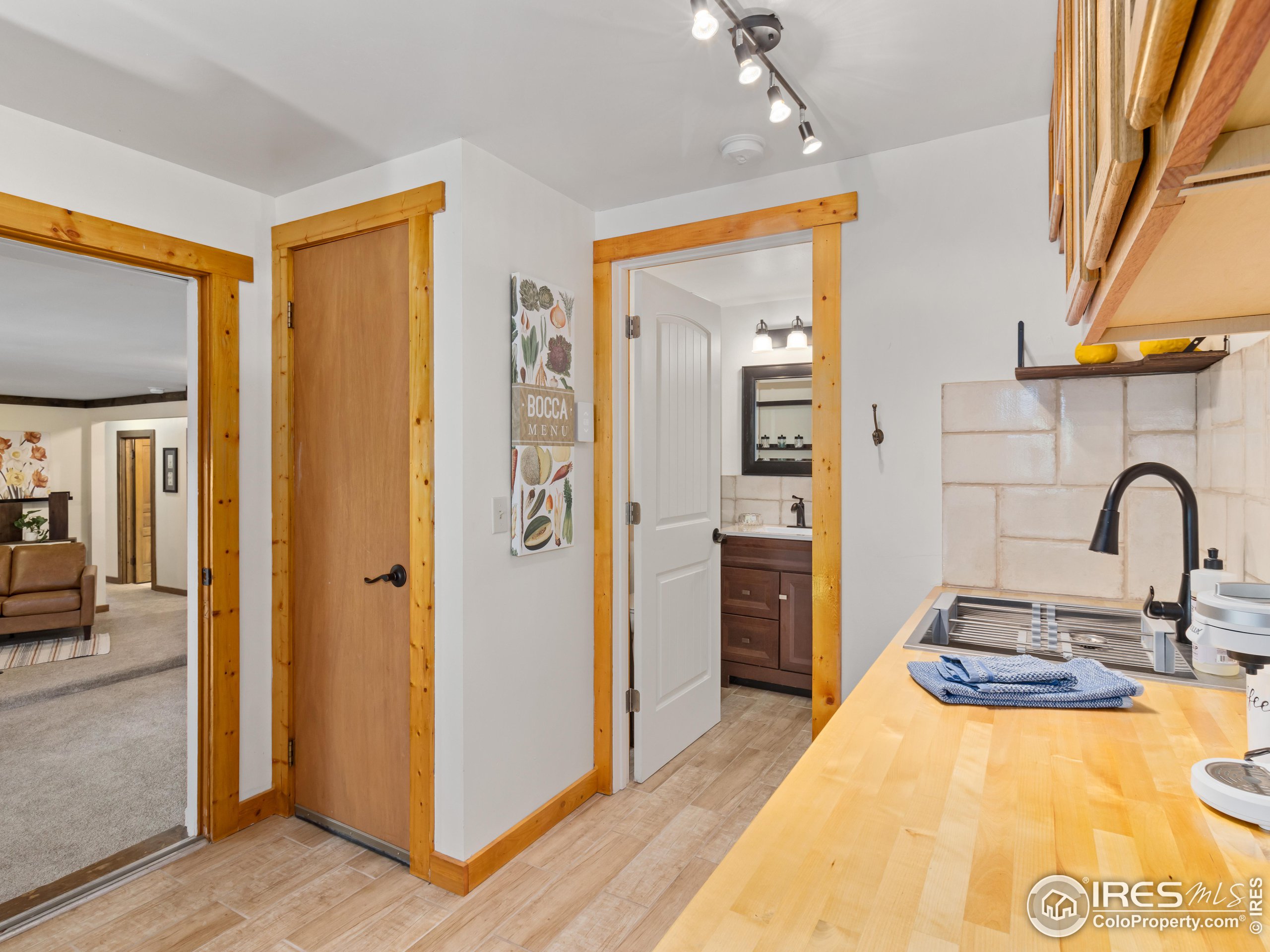 417 Dunraven Glade Rd