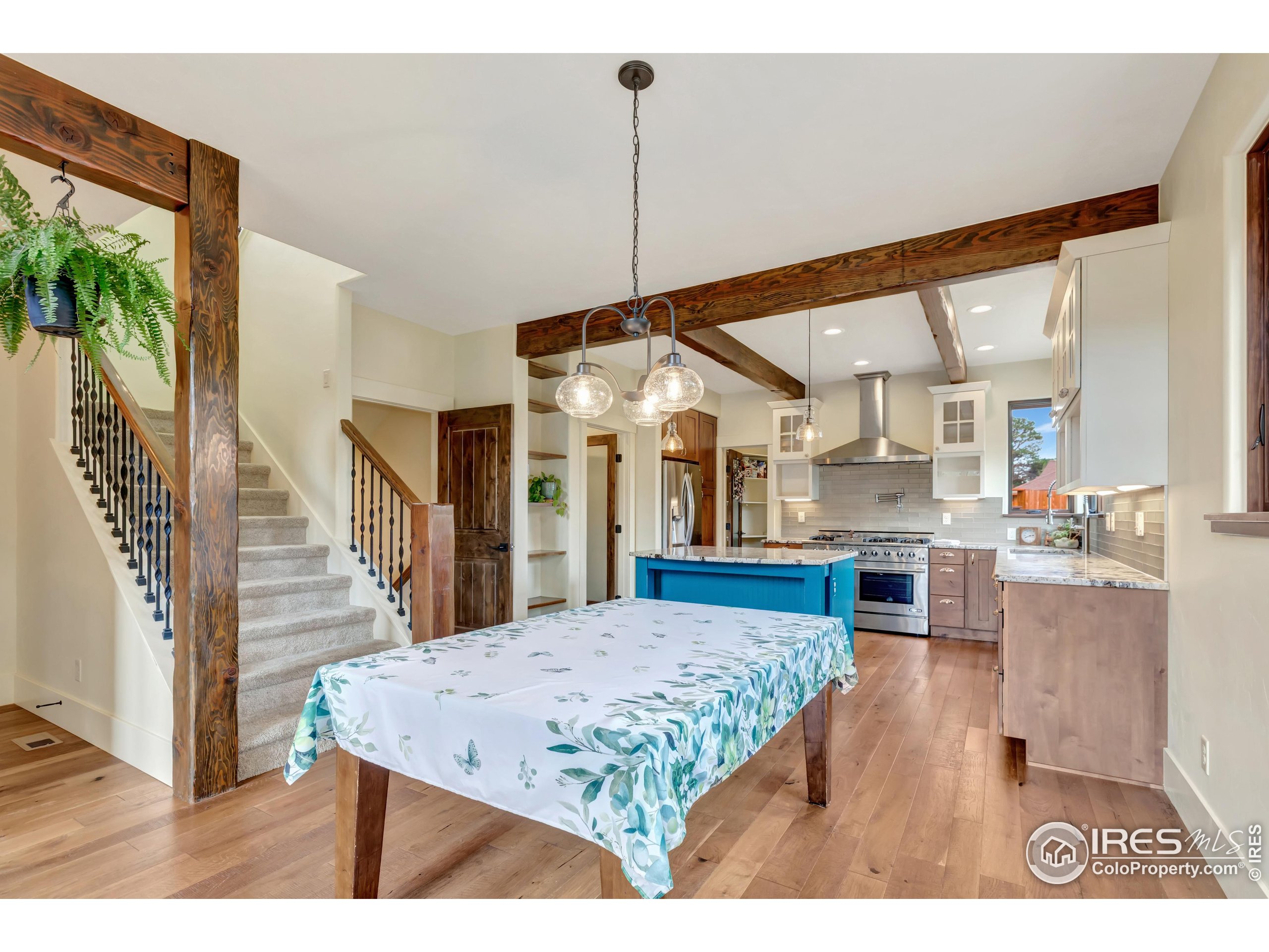 410 Pawnee Ln