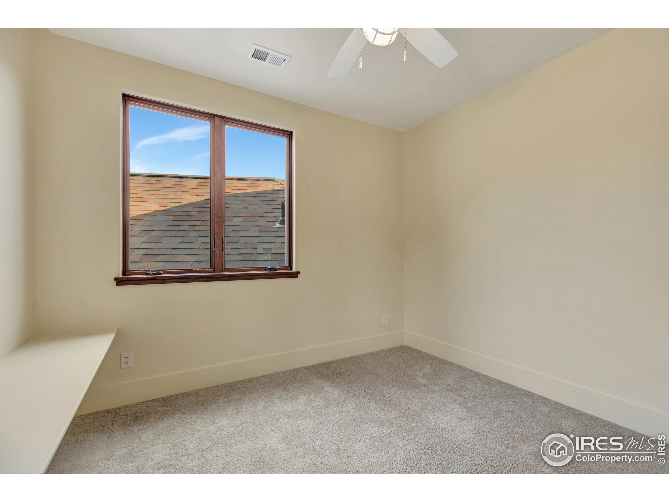 410 Pawnee Ln