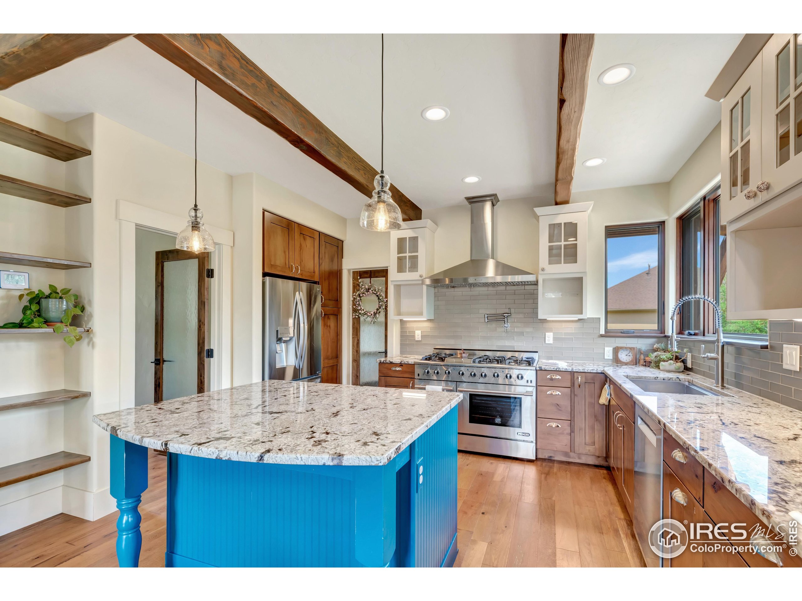 410 Pawnee Ln