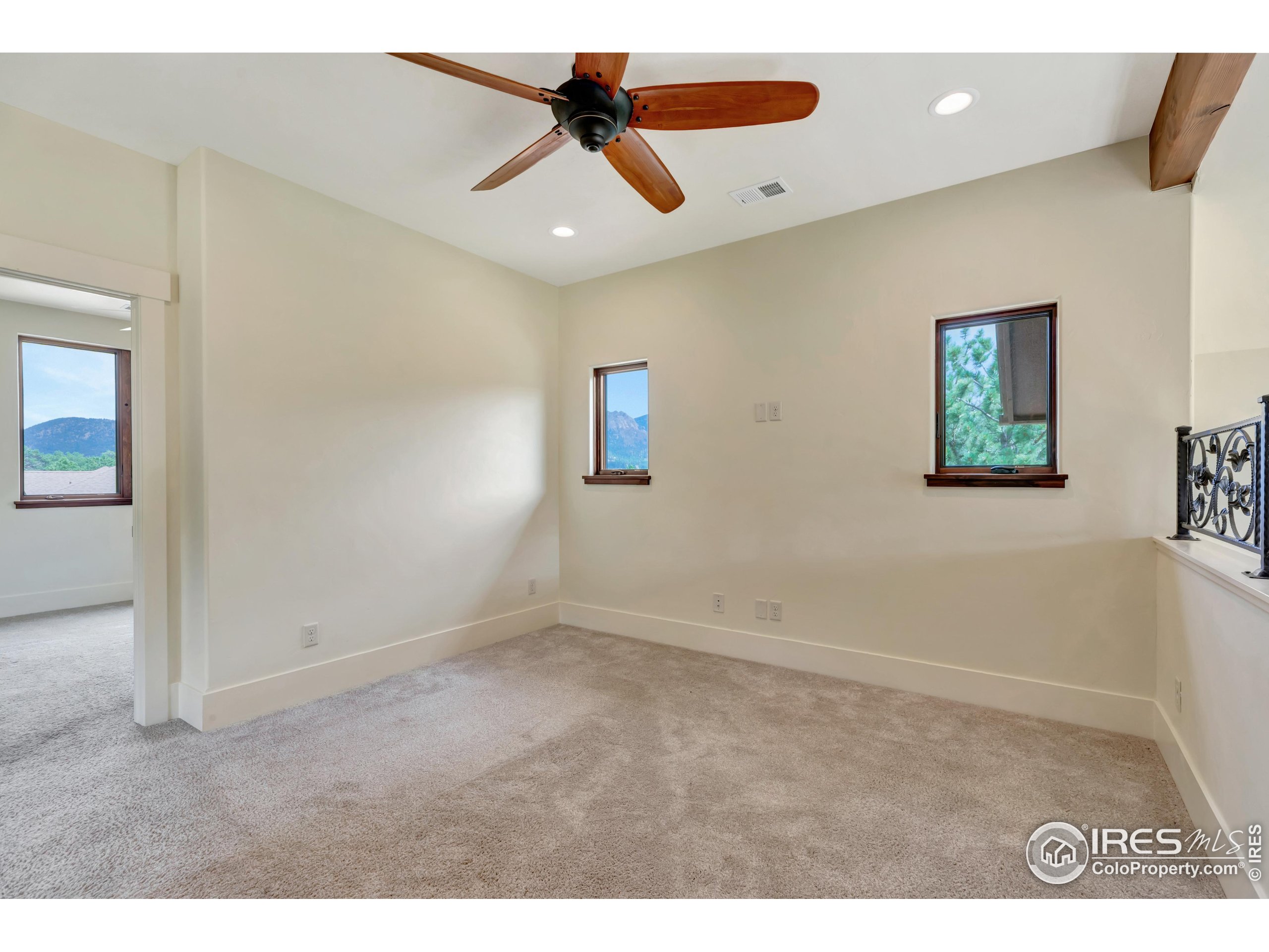 410 Pawnee Ln