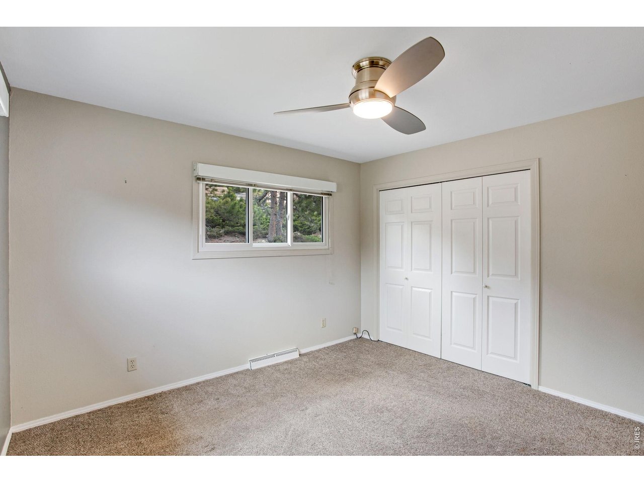 108 Meadowview Dr