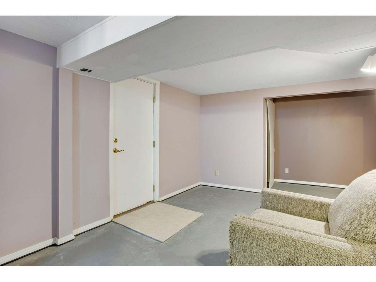 108 Meadowview Dr