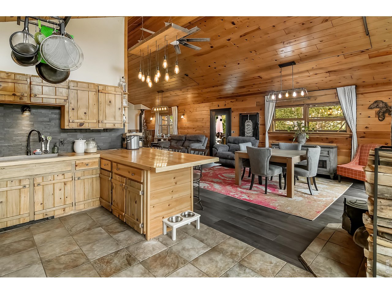 417 Dunraven Glade Rd