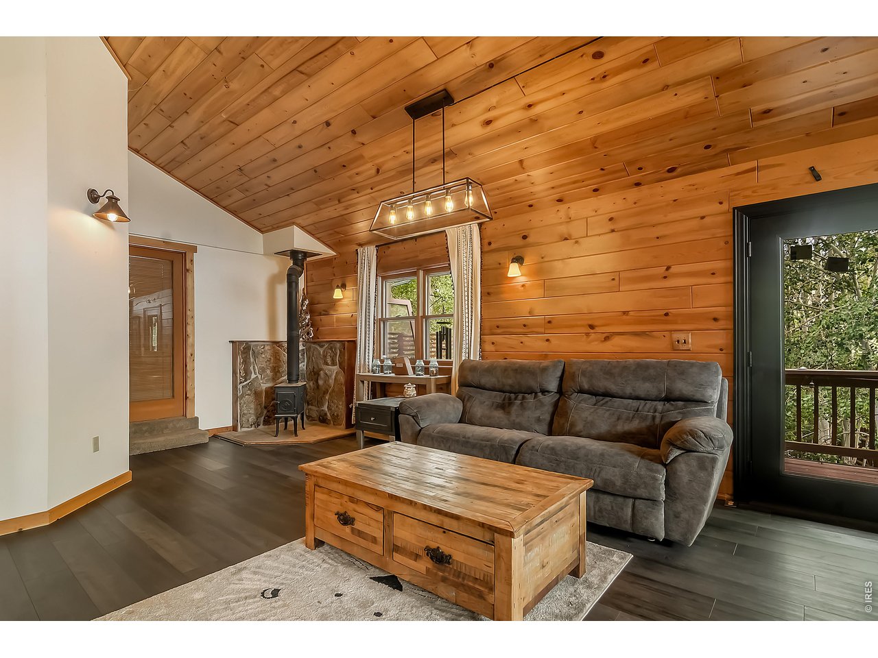 417 Dunraven Glade Rd