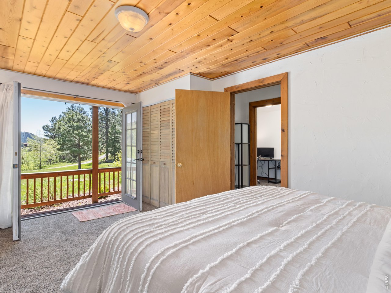 417 Dunraven Glade Rd