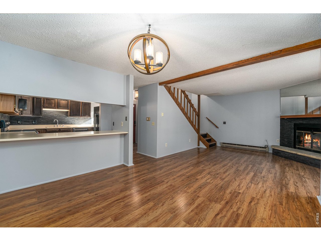 1050 S Saint Vrain Ave E-4