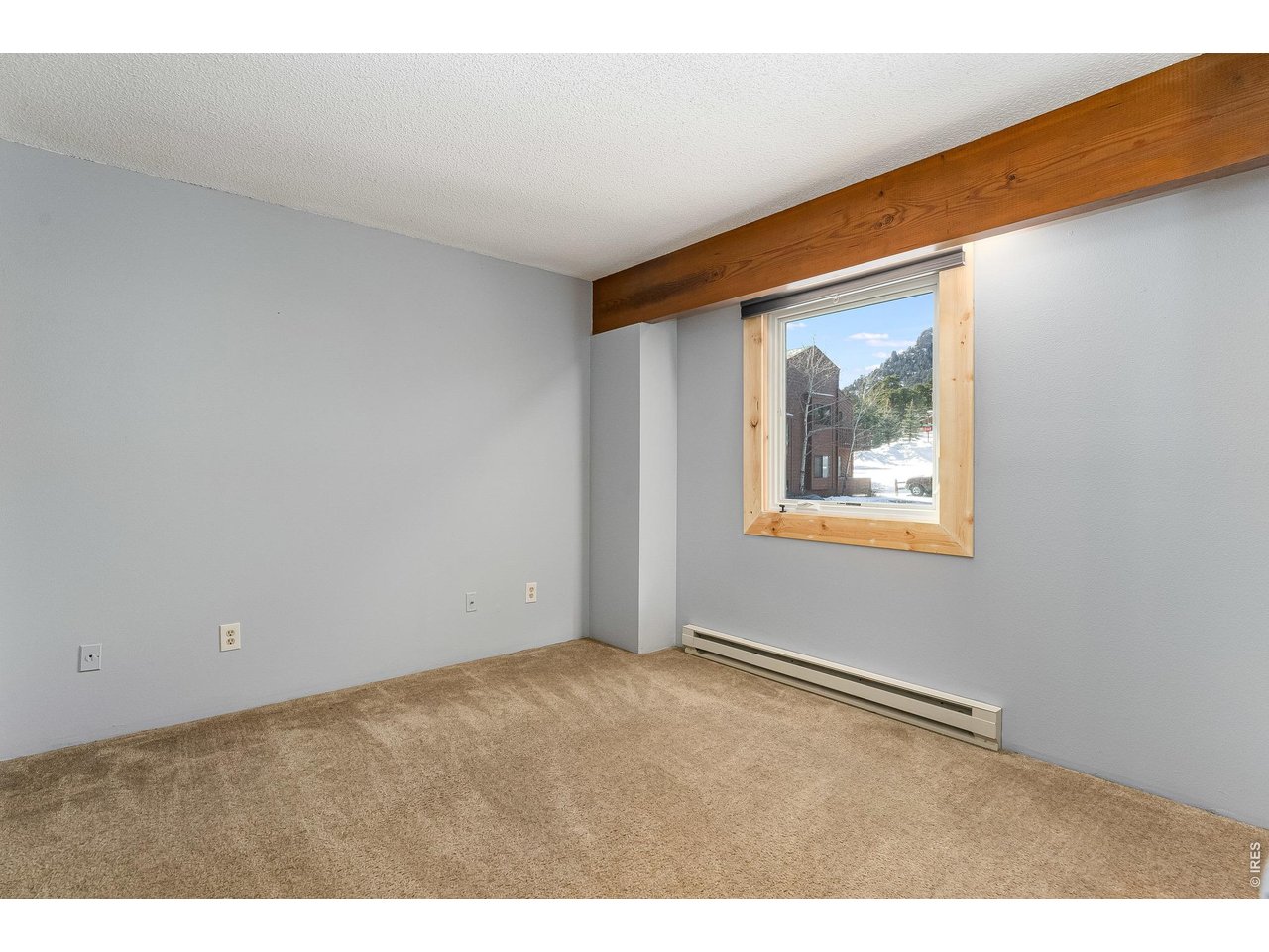 1050 S Saint Vrain Ave E-4