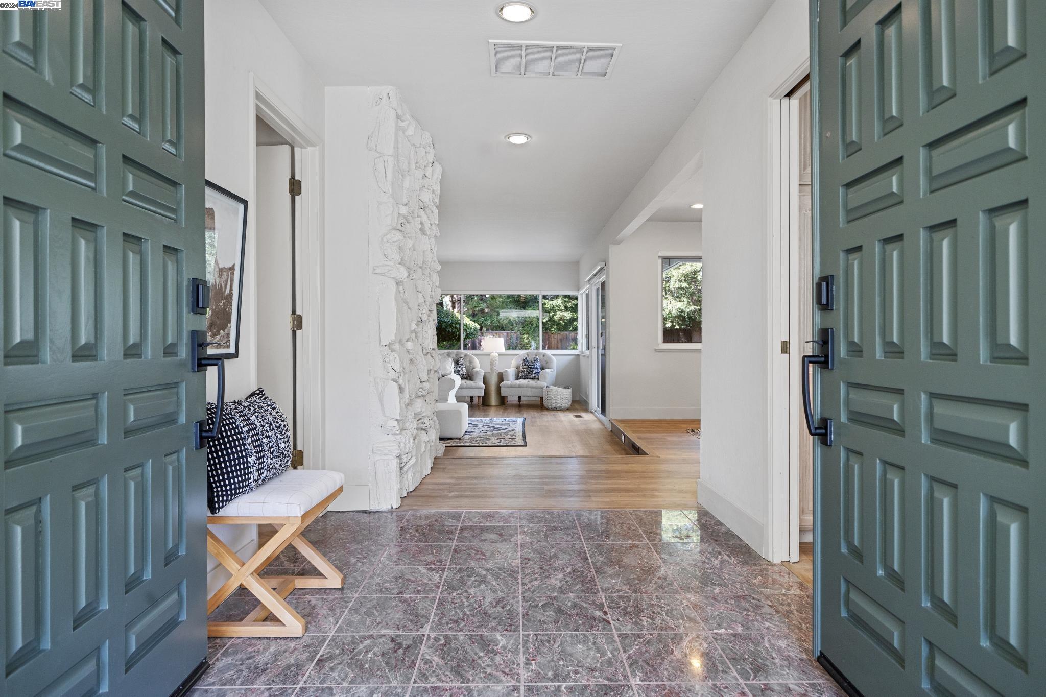 2439 Royal Oaks Drive