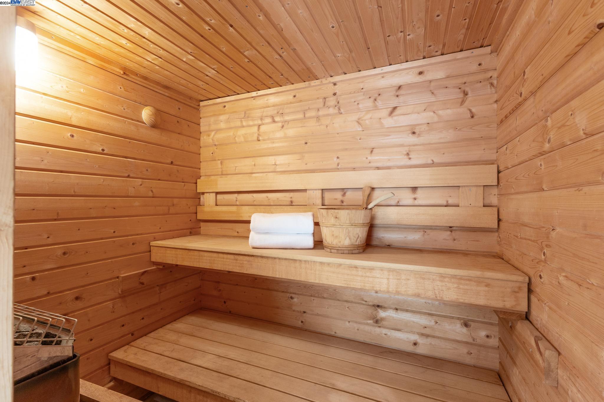 2439 Royal Oaks Drive