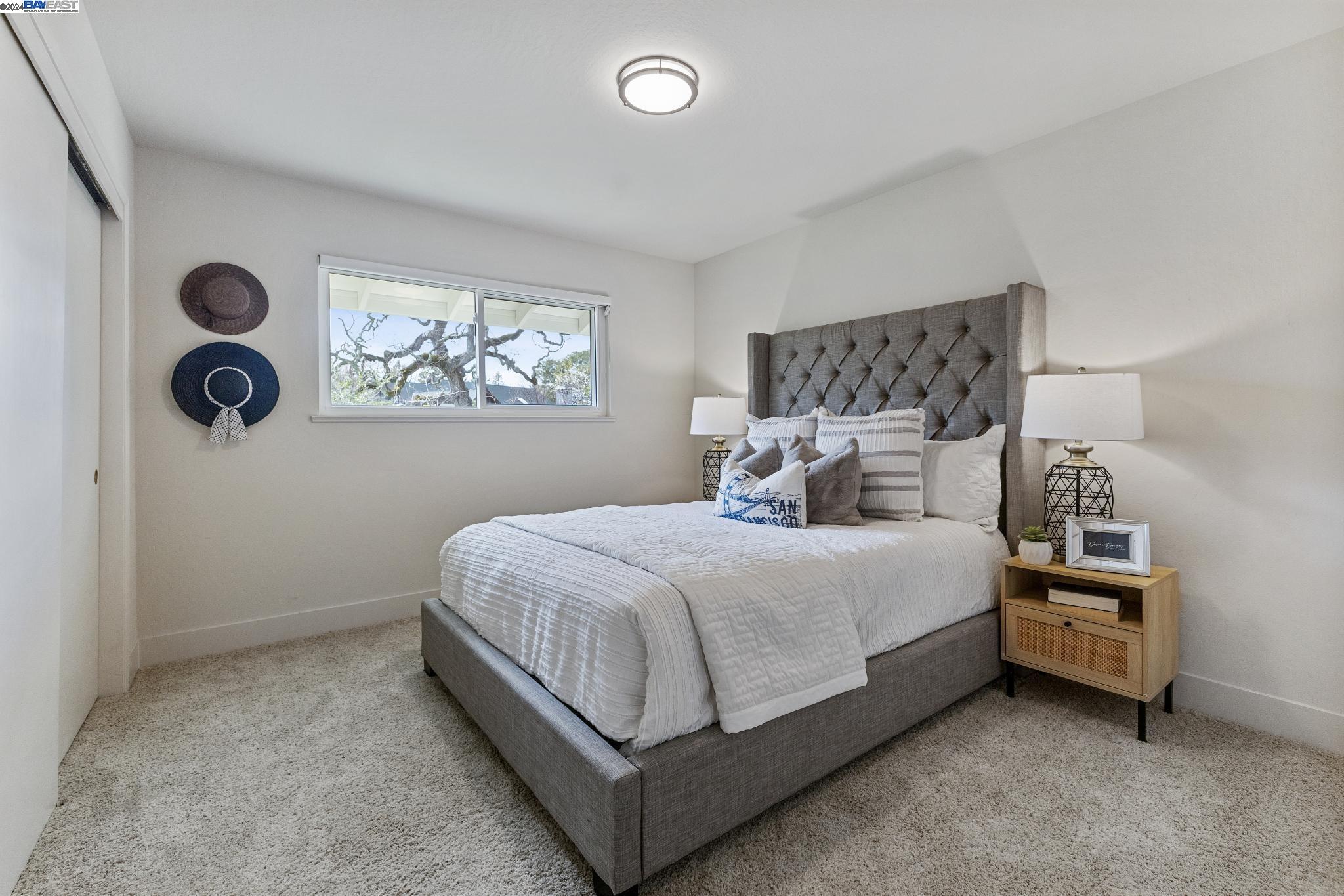 2439 Royal Oaks Drive