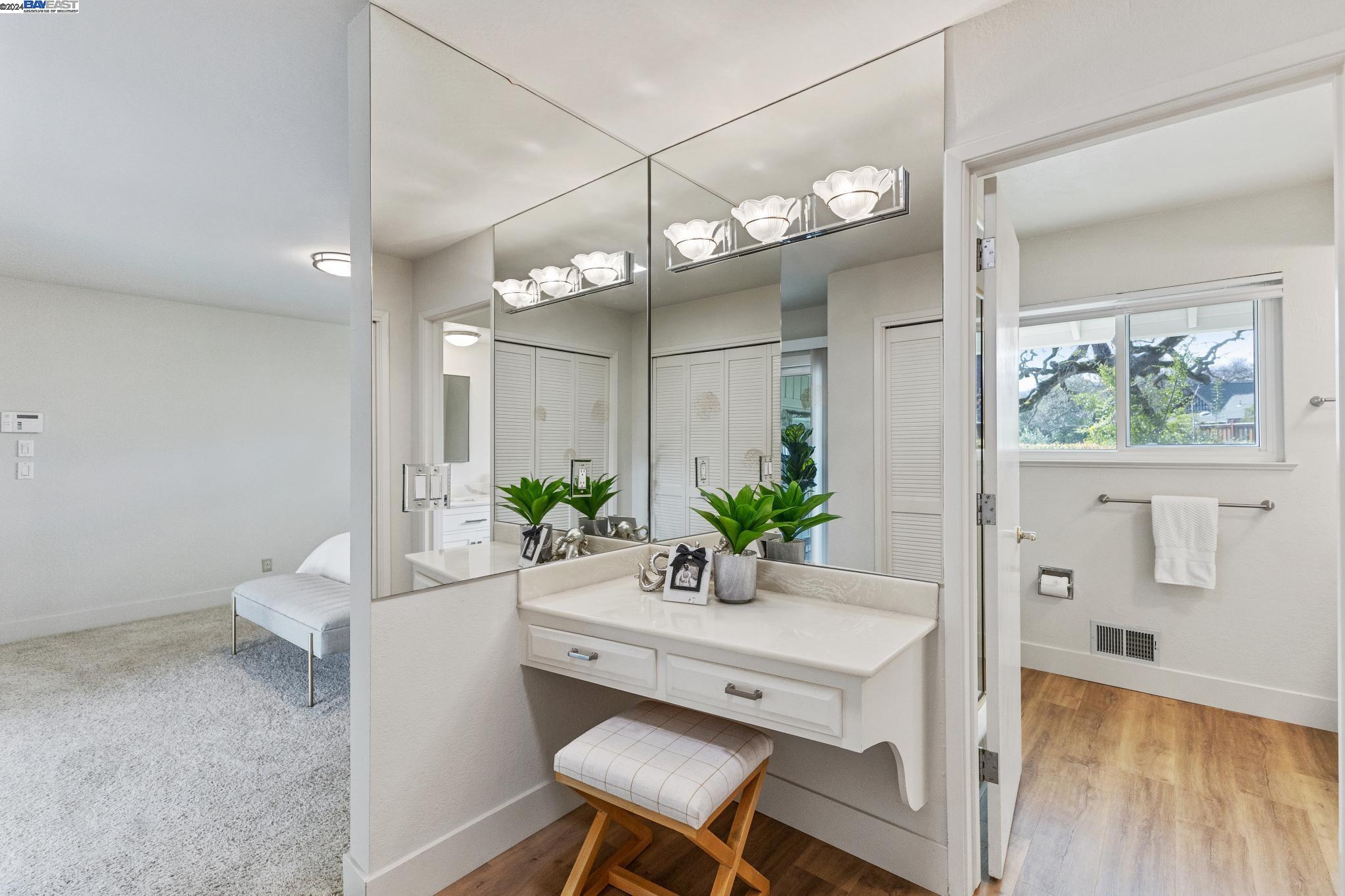 2439 Royal Oaks Drive