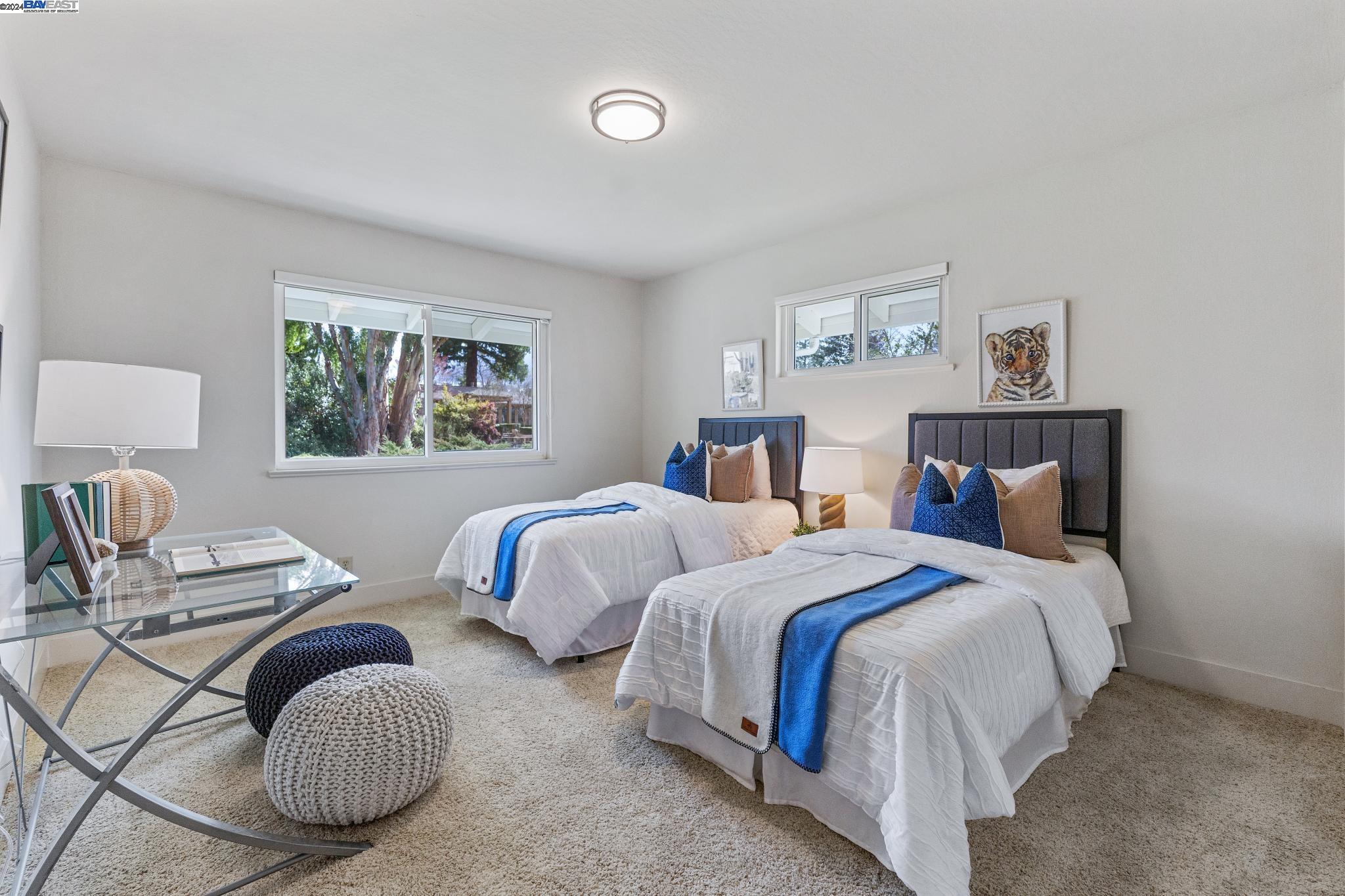 2439 Royal Oaks Drive