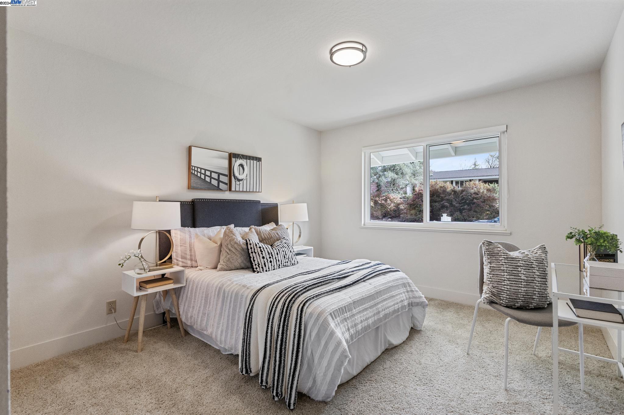 2439 Royal Oaks Drive