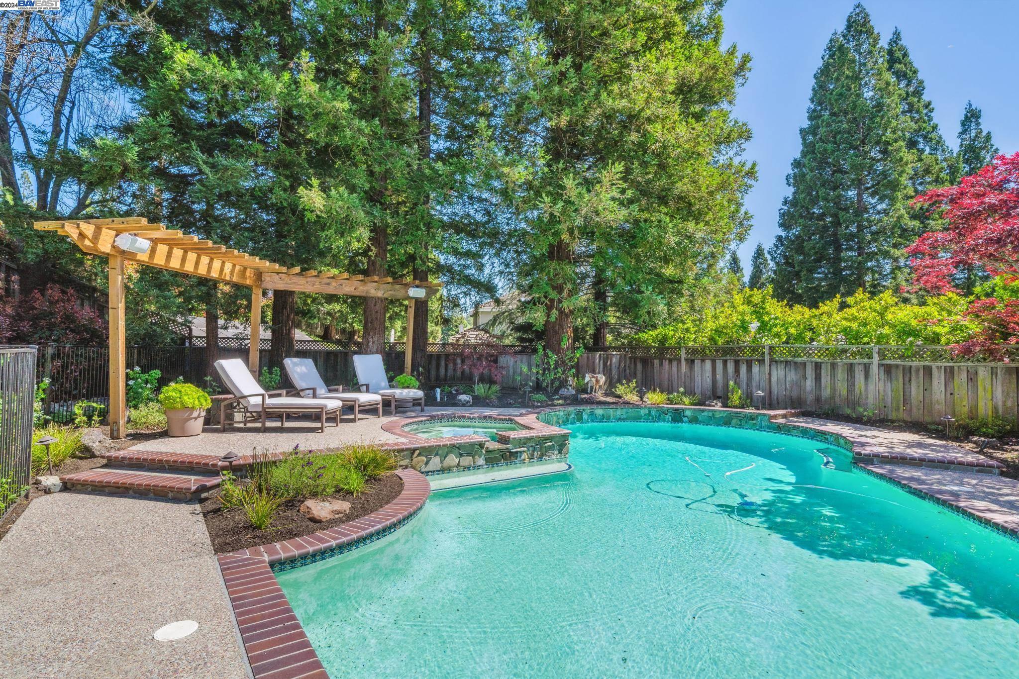 337 Canterbury Court