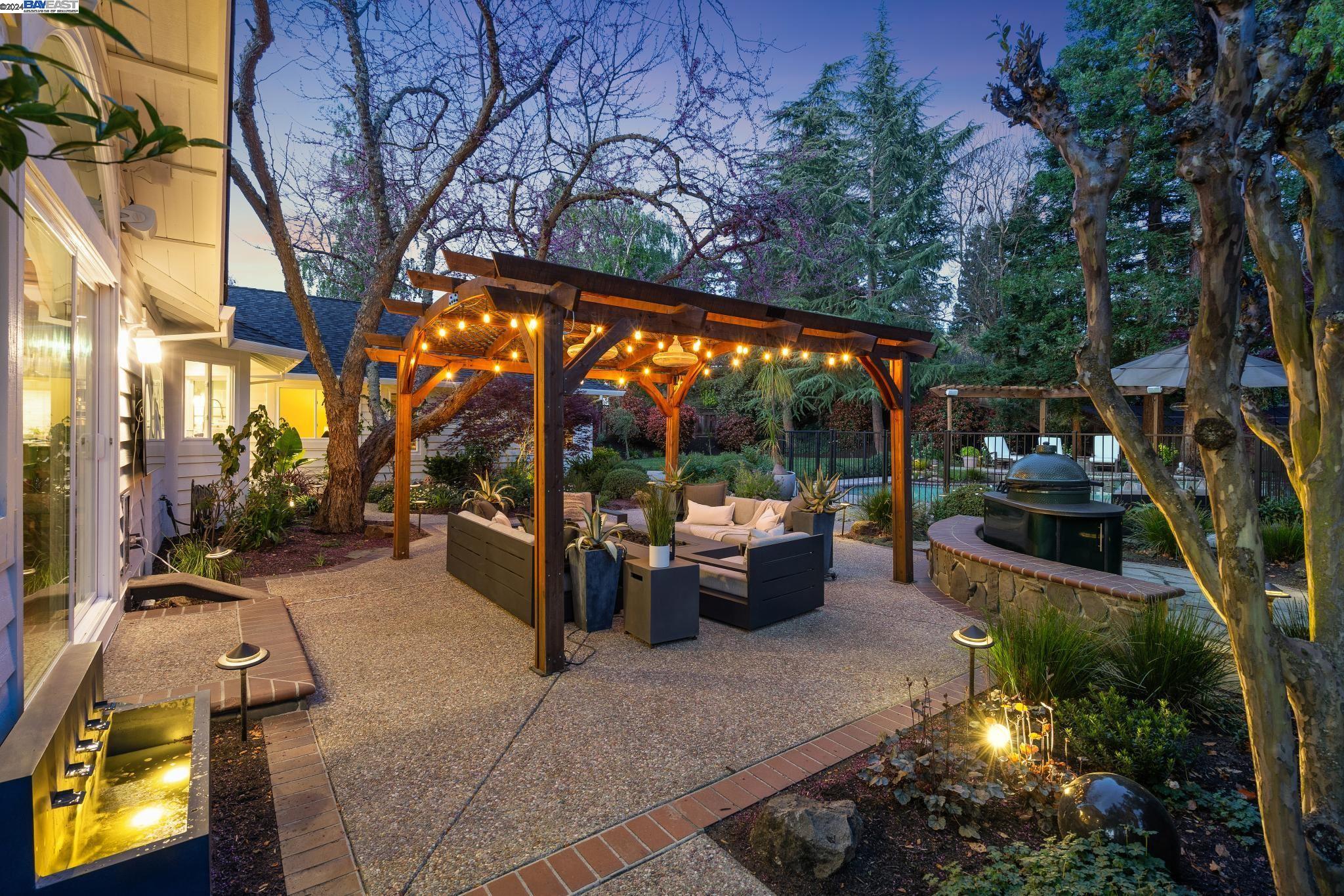 337 Canterbury Court