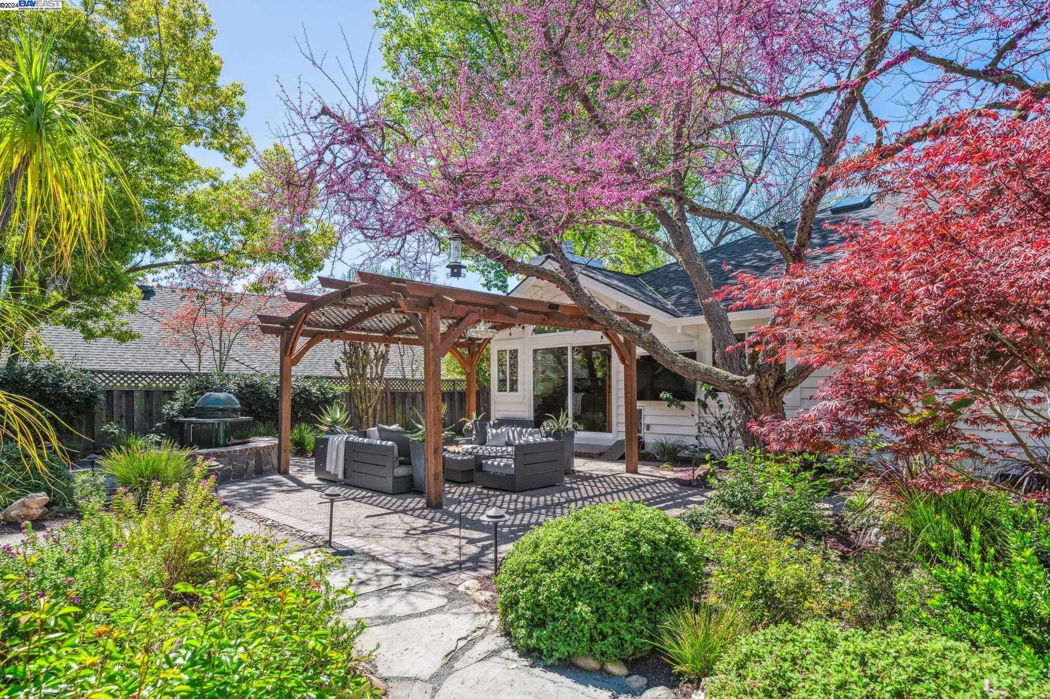 337 Canterbury Court