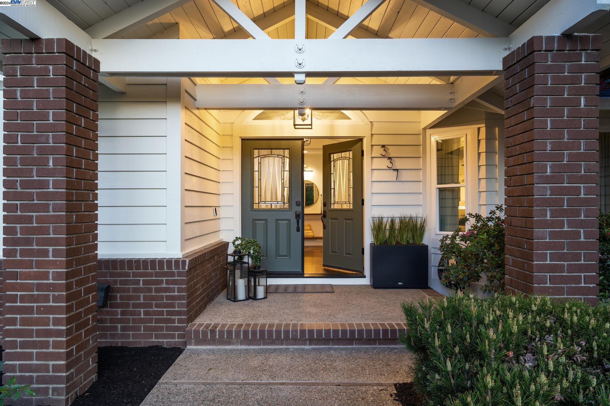 337 Canterbury Court