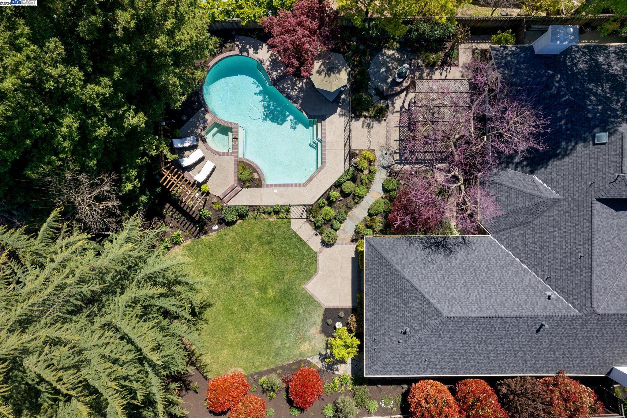 337 Canterbury Court