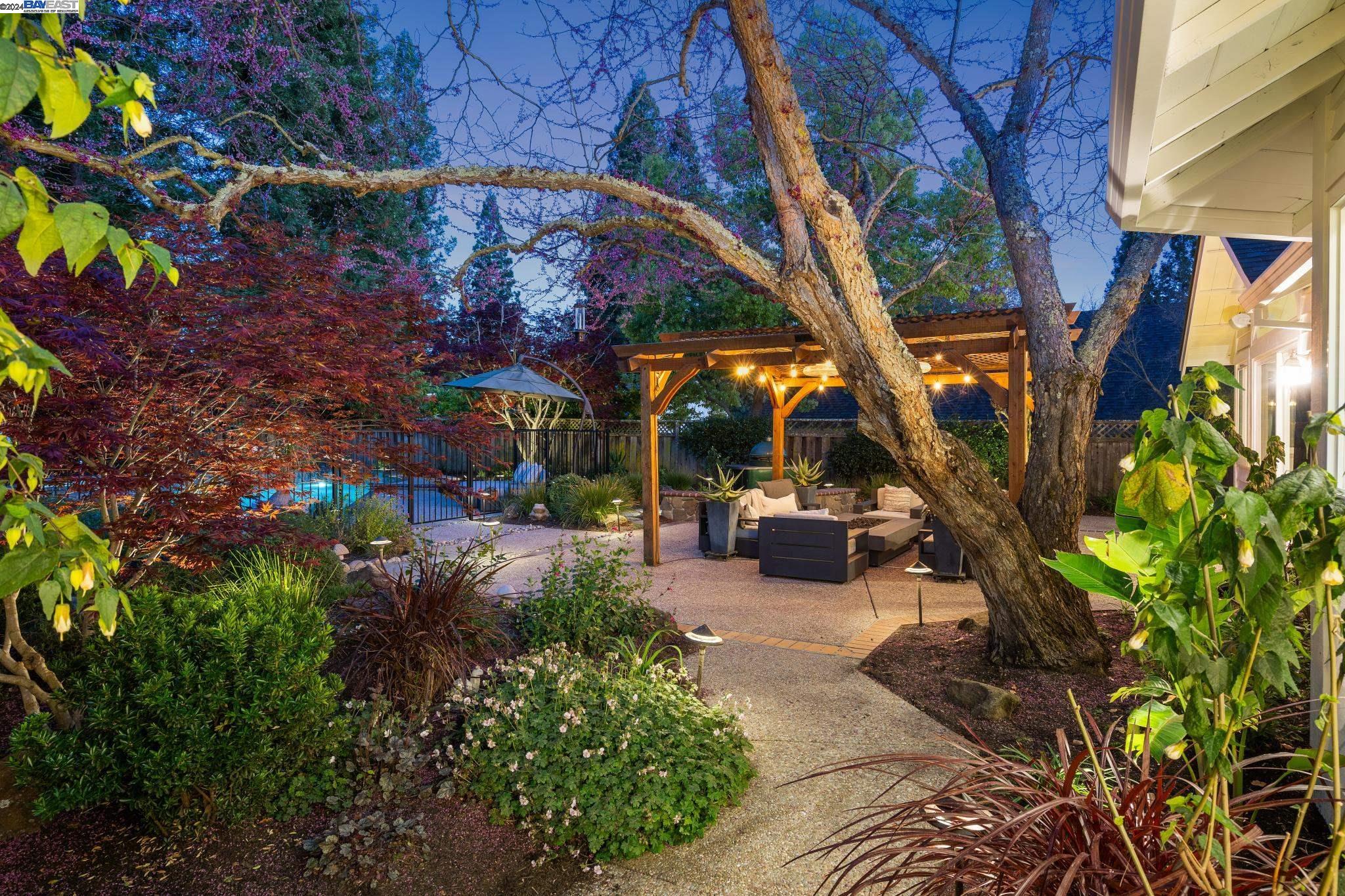 337 Canterbury Court