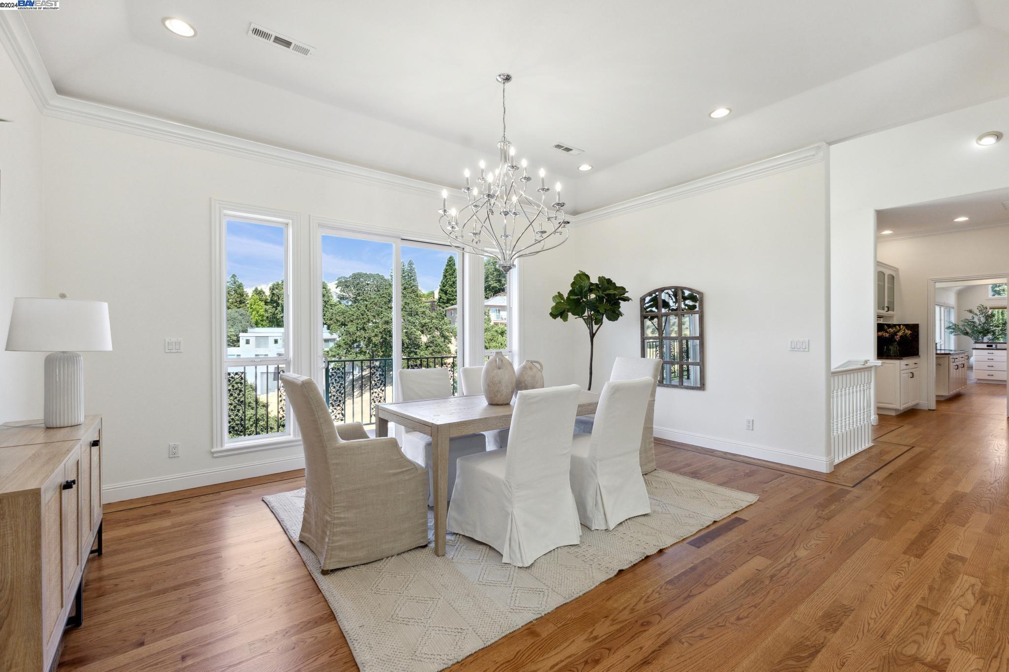 519 Oakshire Pl