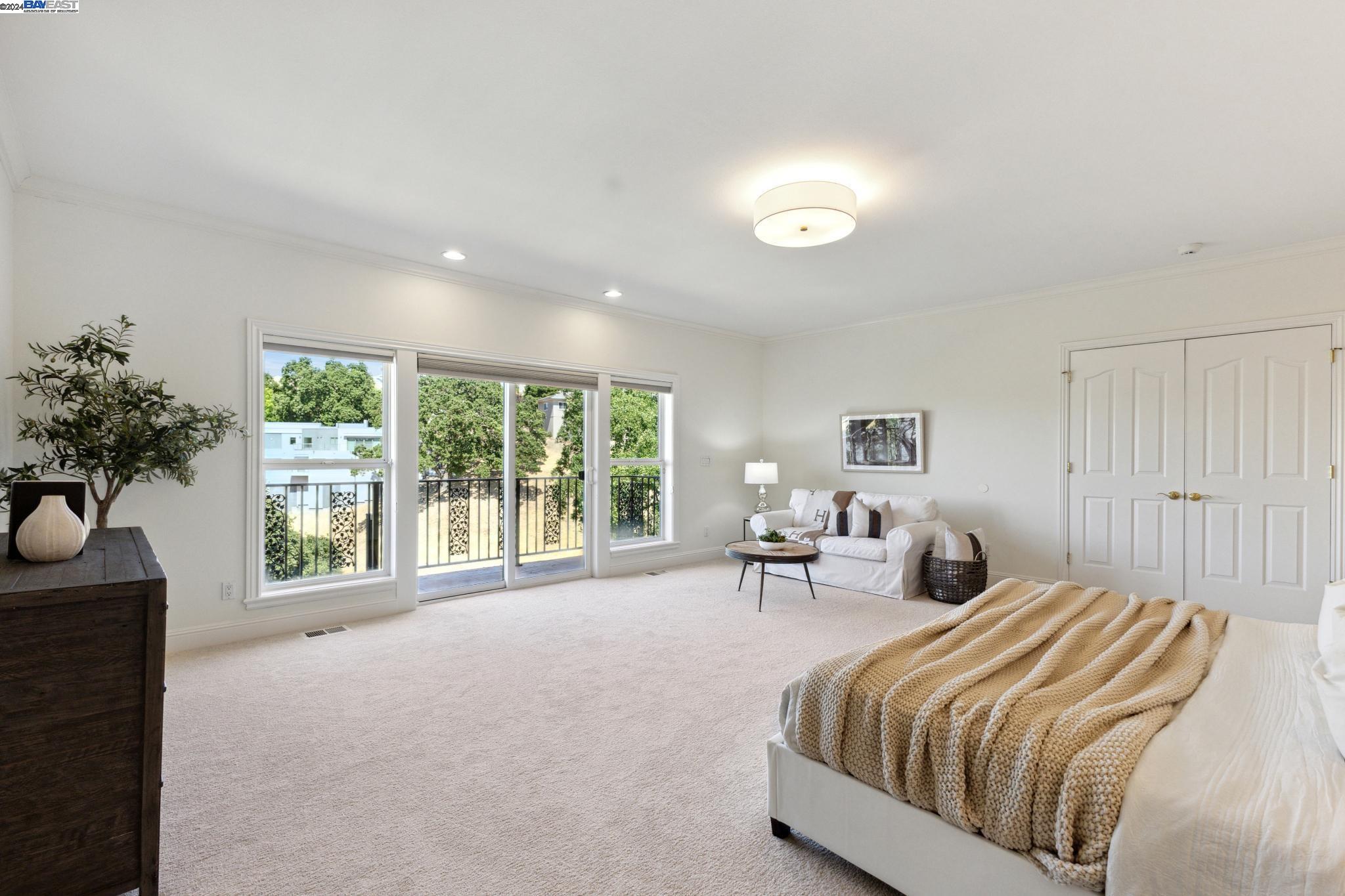 519 Oakshire Pl