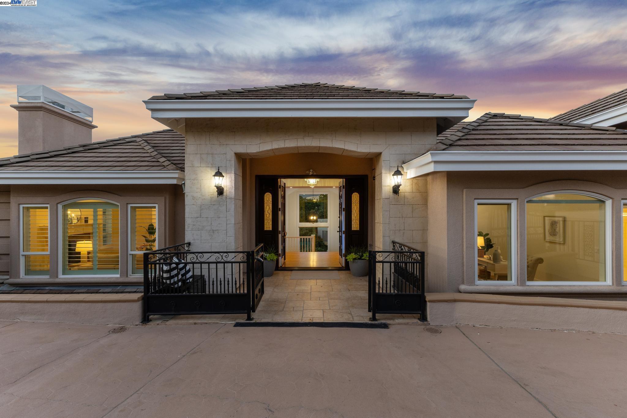 519 Oakshire Pl