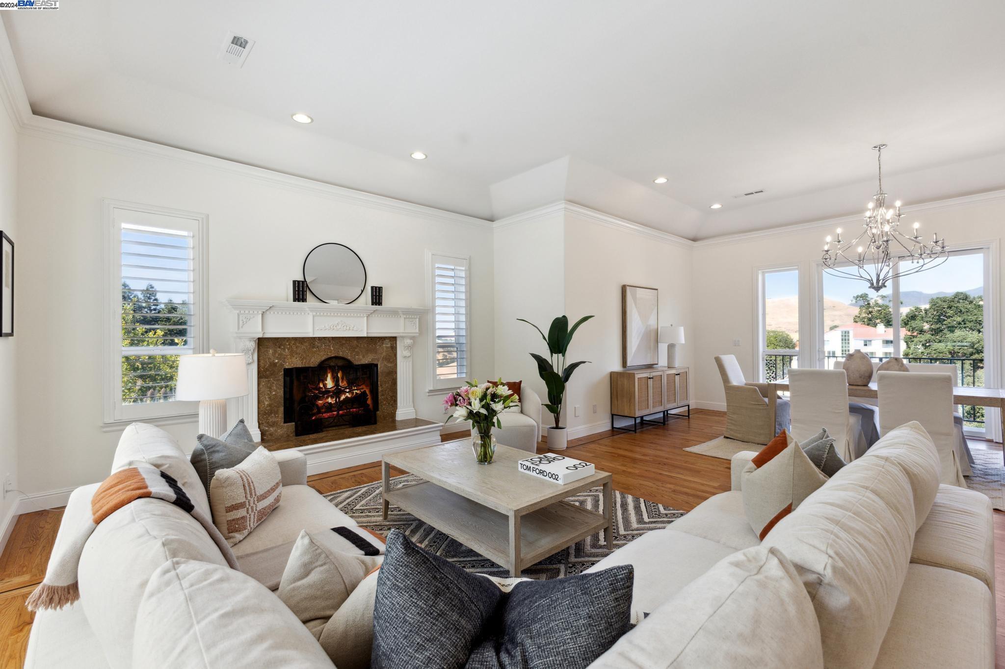 519 Oakshire Pl