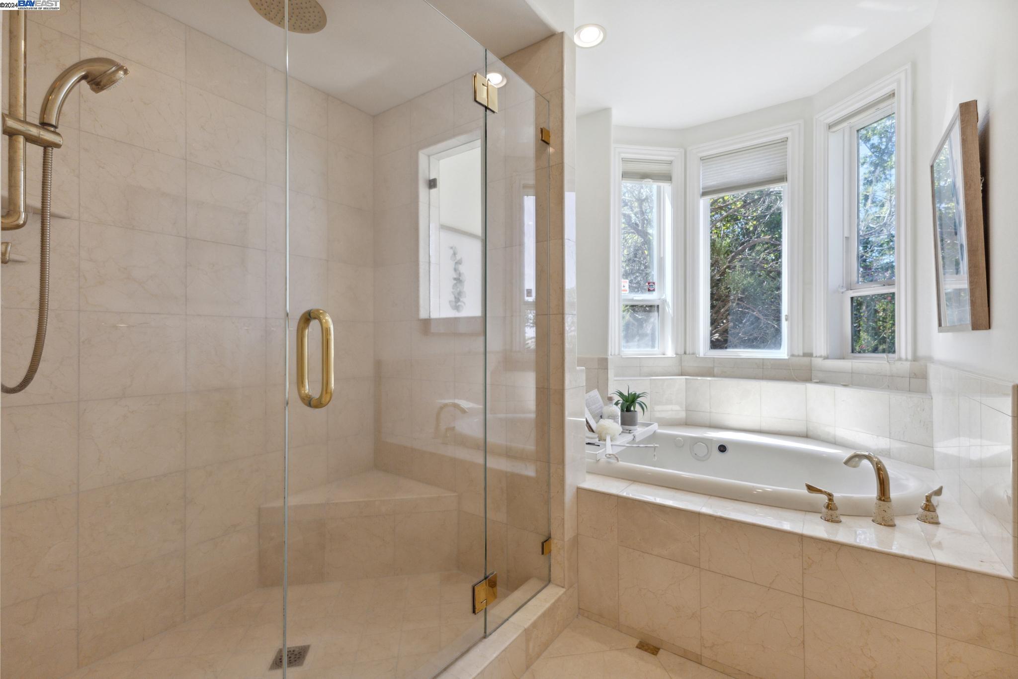 519 Oakshire Pl