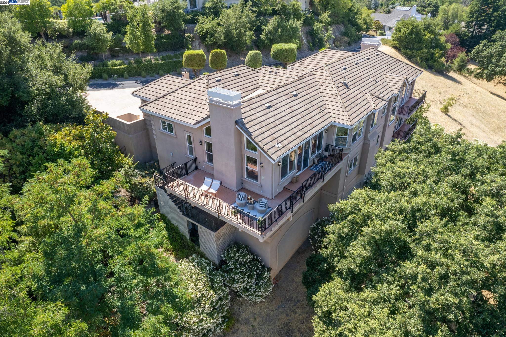 519 Oakshire Pl