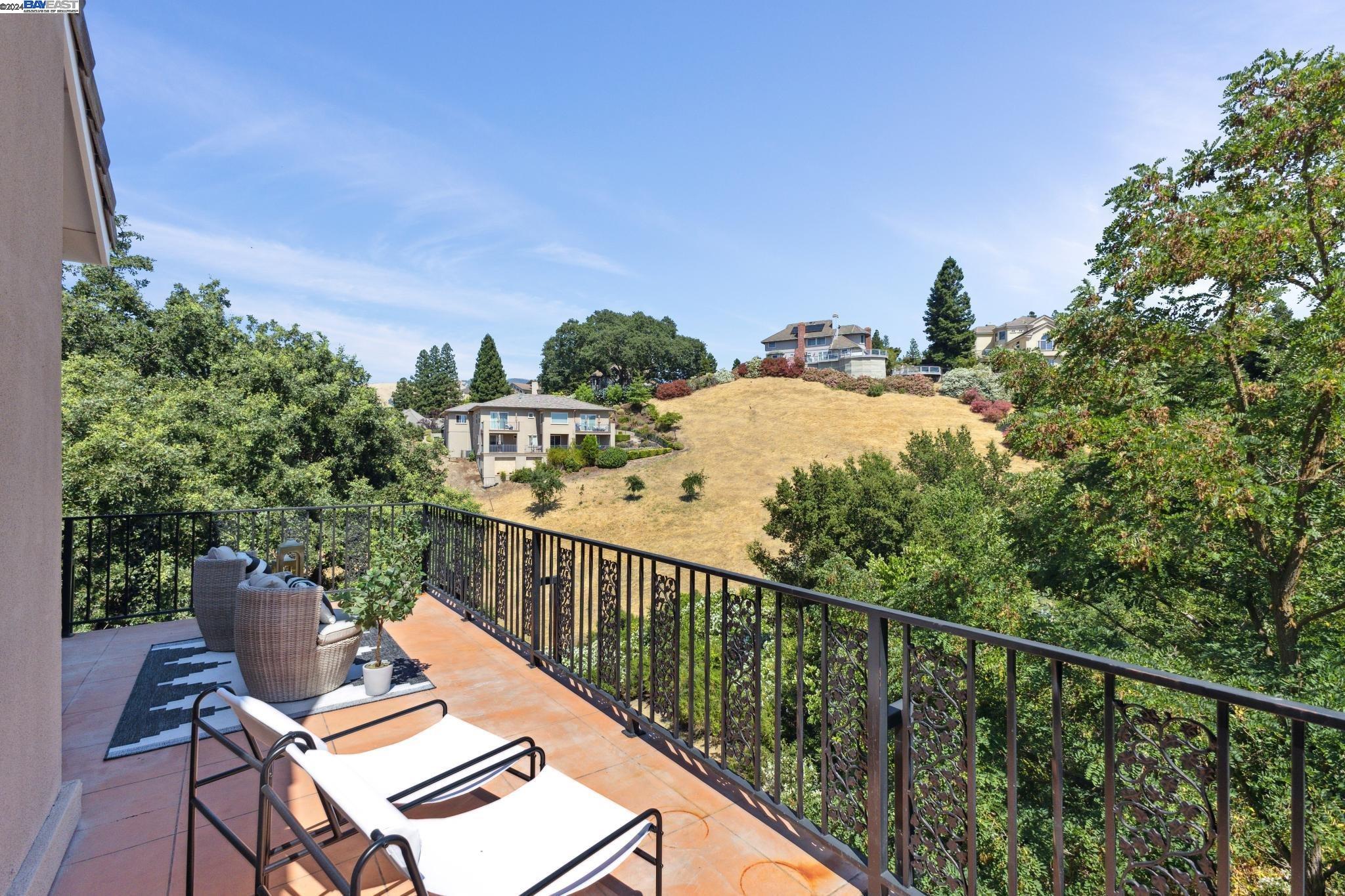 519 Oakshire Pl