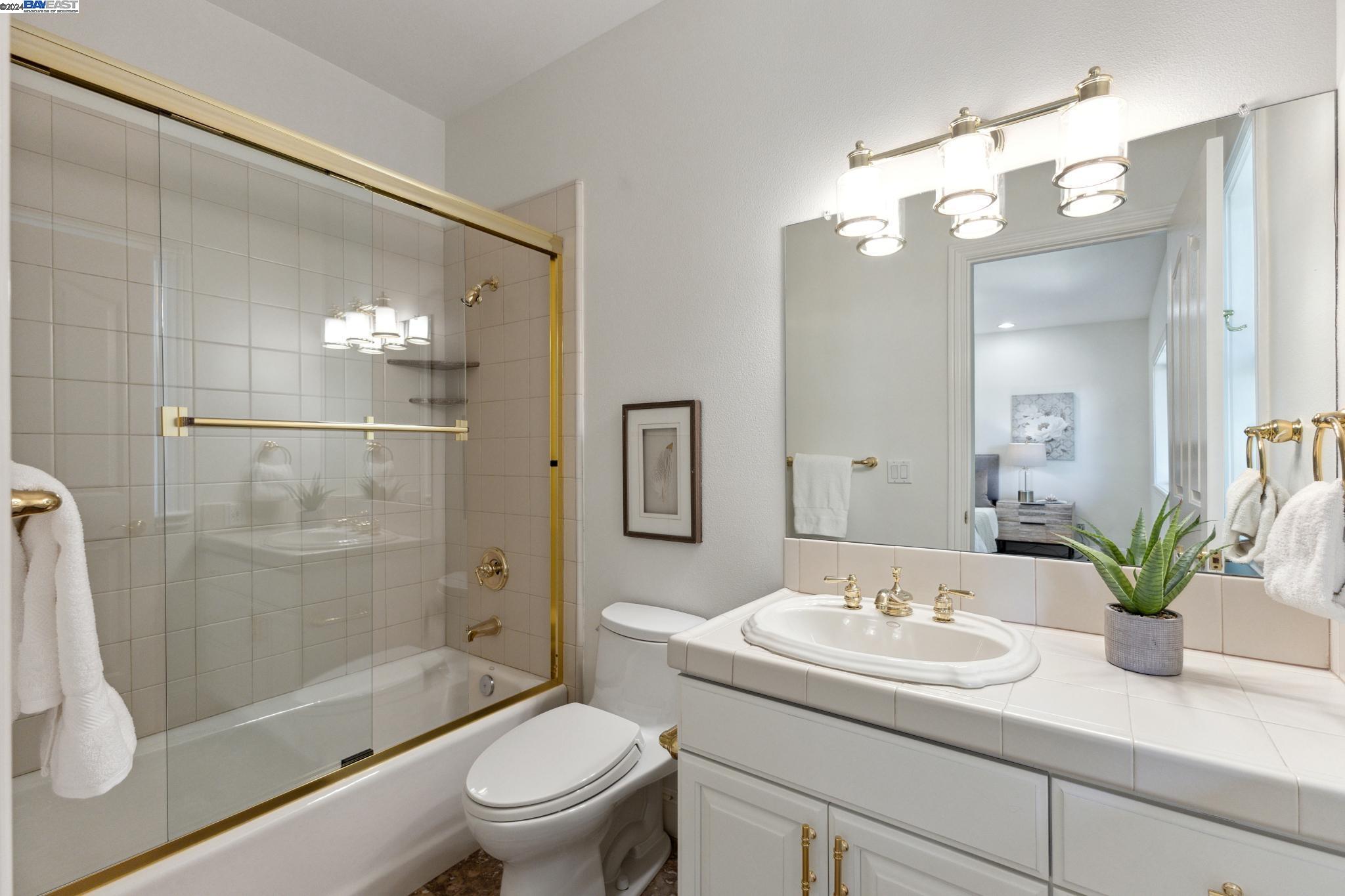 519 Oakshire Pl