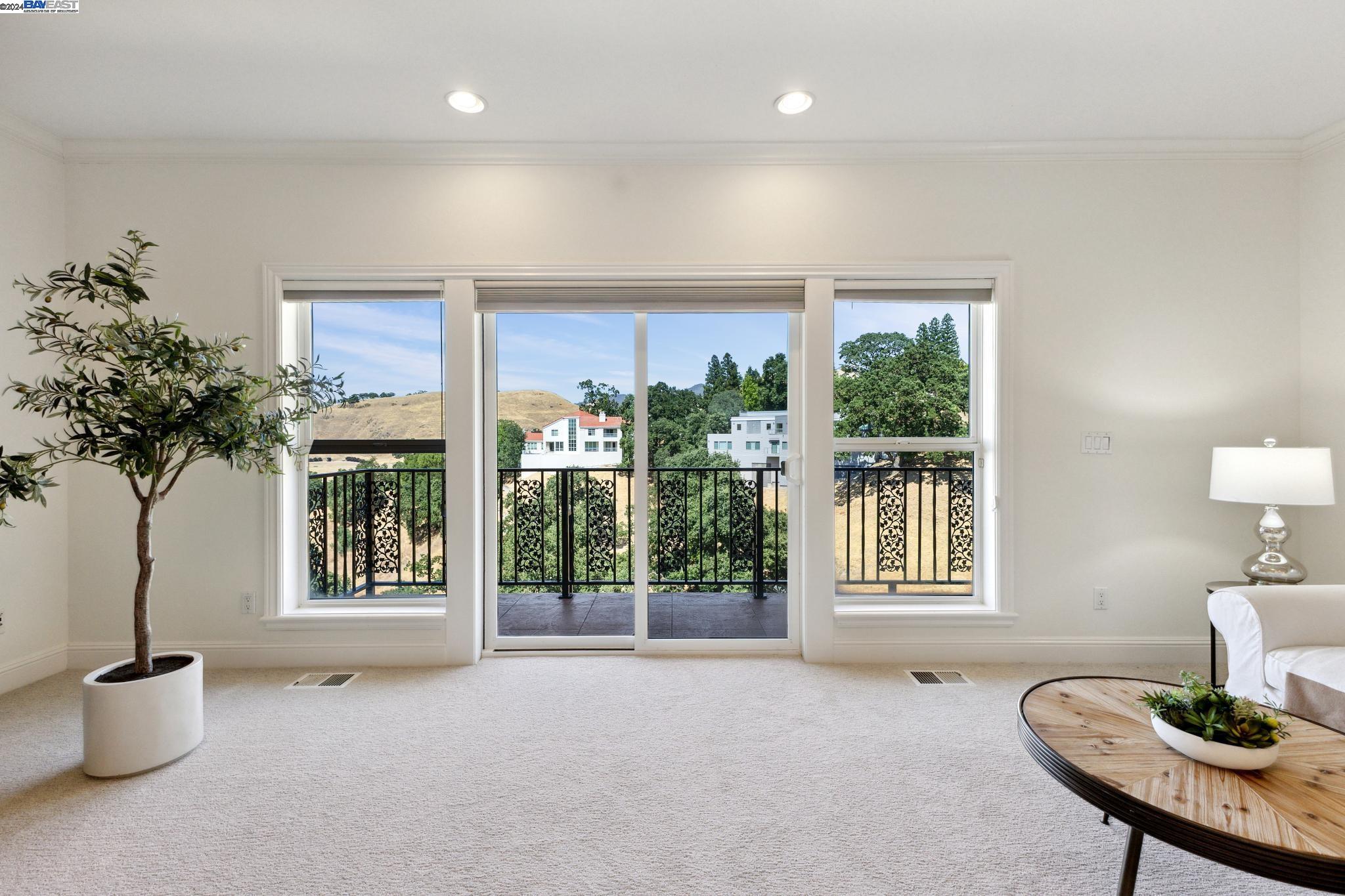 519 Oakshire Pl