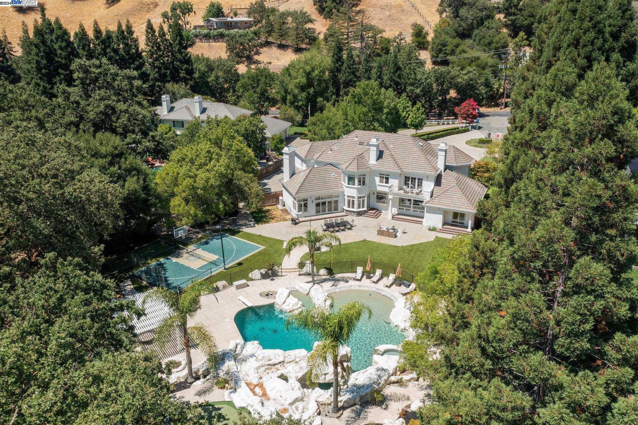 310 Kimberwicke Ct.