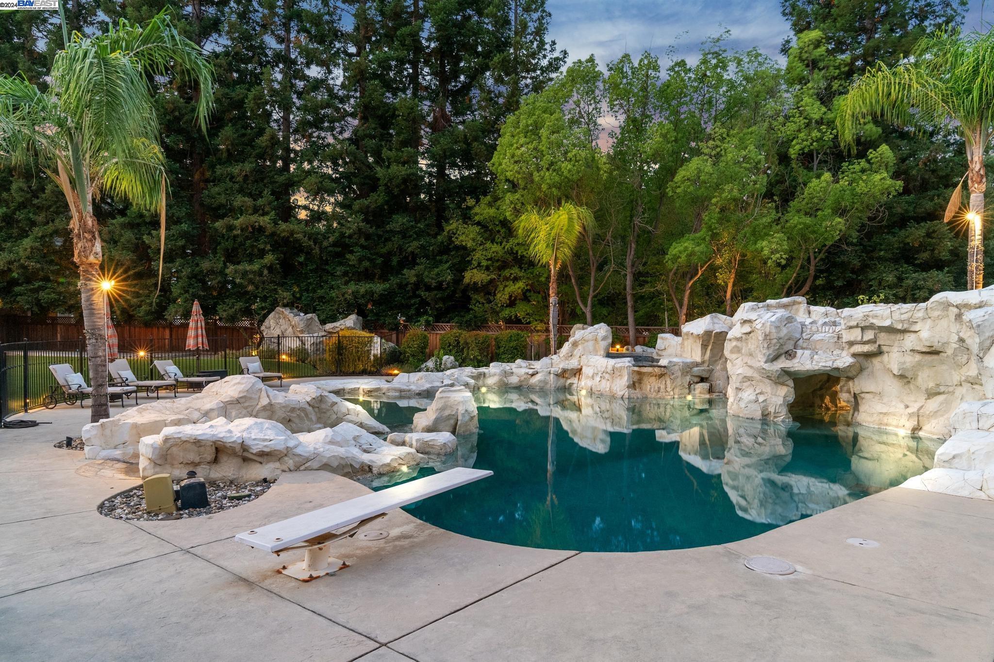 310 Kimberwicke Ct.