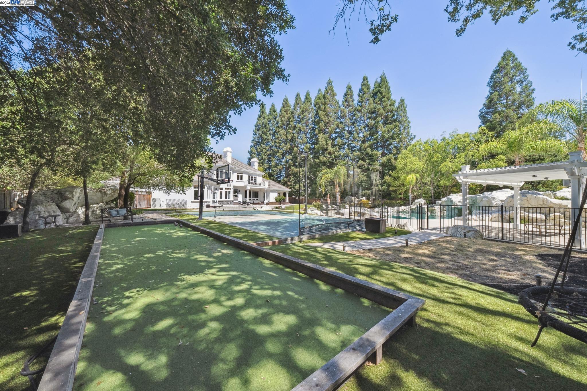 310 Kimberwicke Ct.