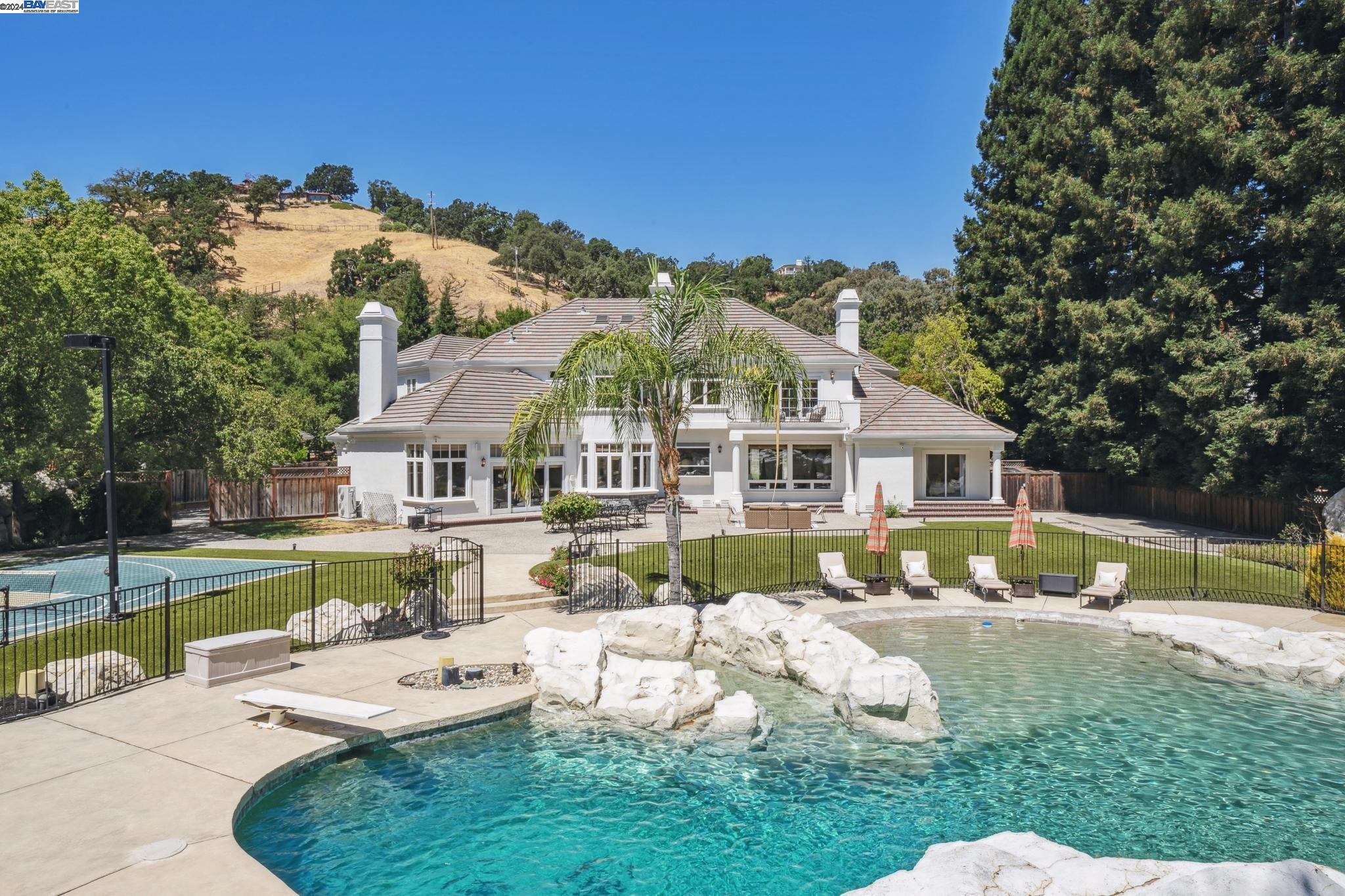 310 Kimberwicke Ct.