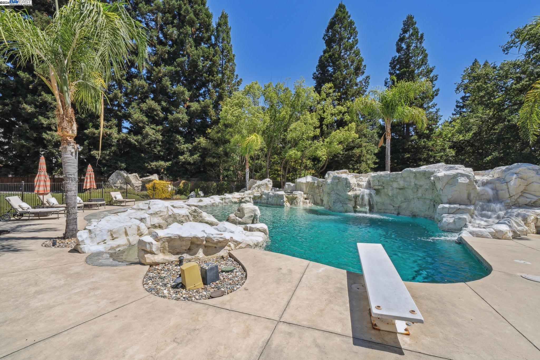 310 Kimberwicke Ct.