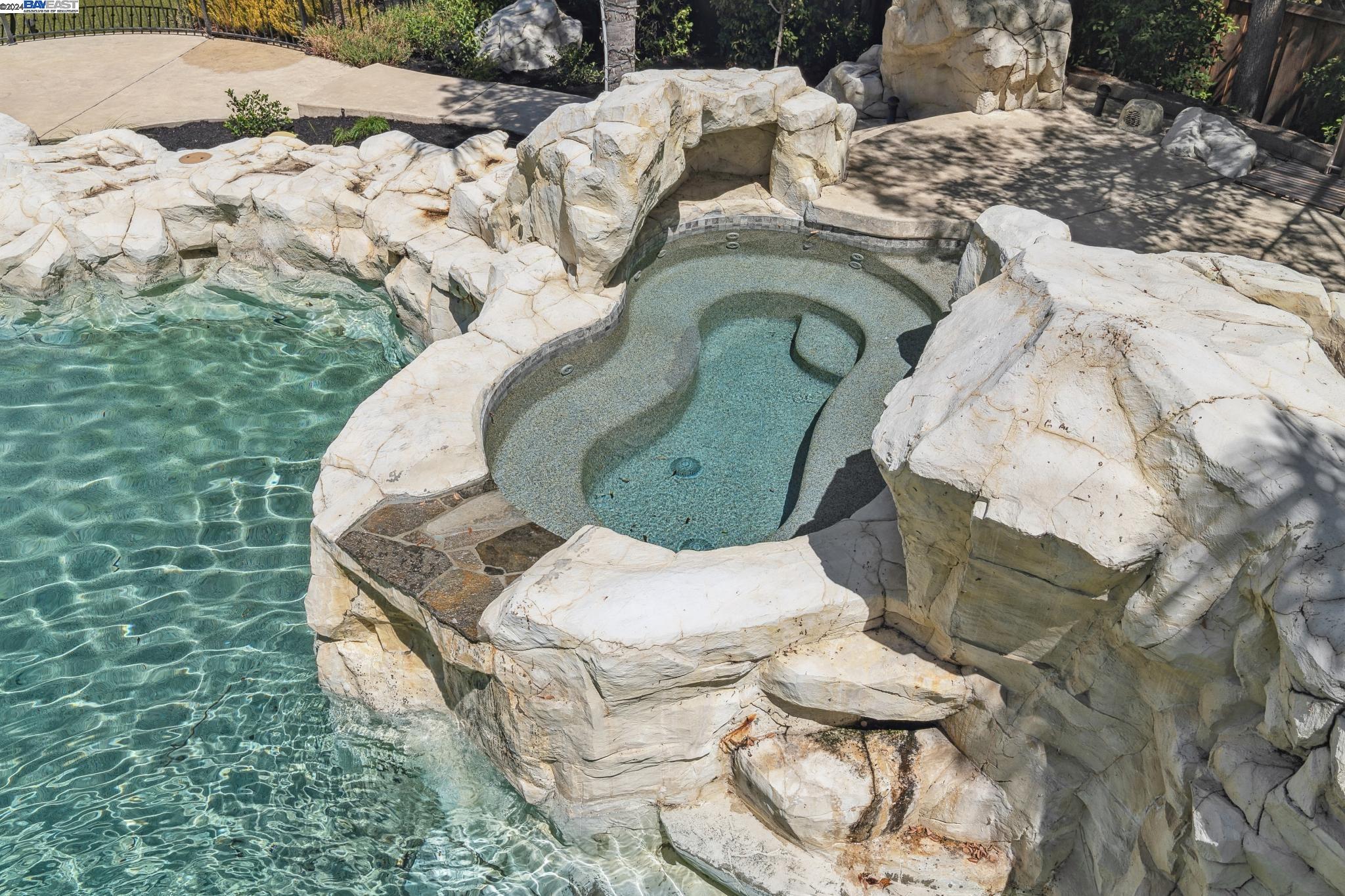 310 Kimberwicke Ct.