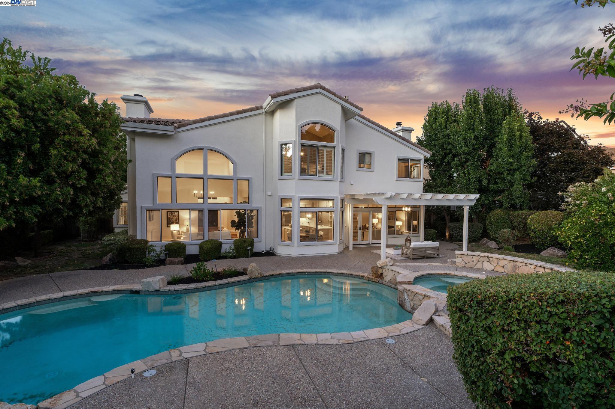 1027 McCauley Rd