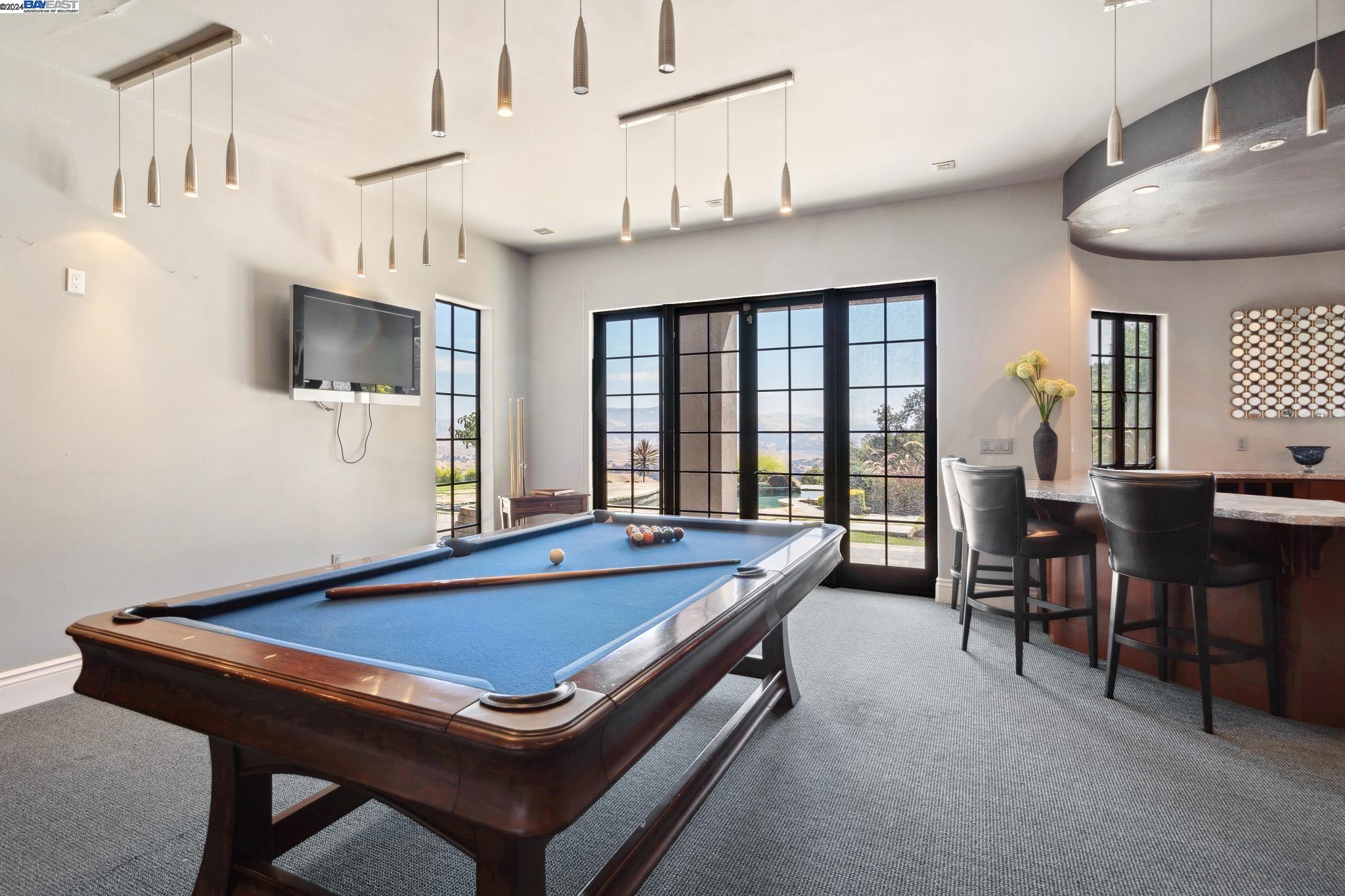 109 Castlewood Drive