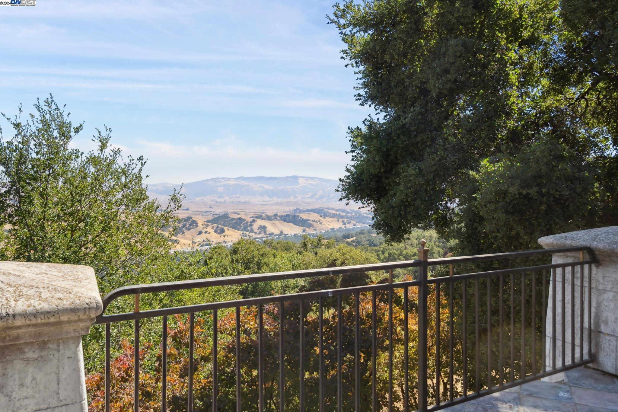 109 Castlewood Drive