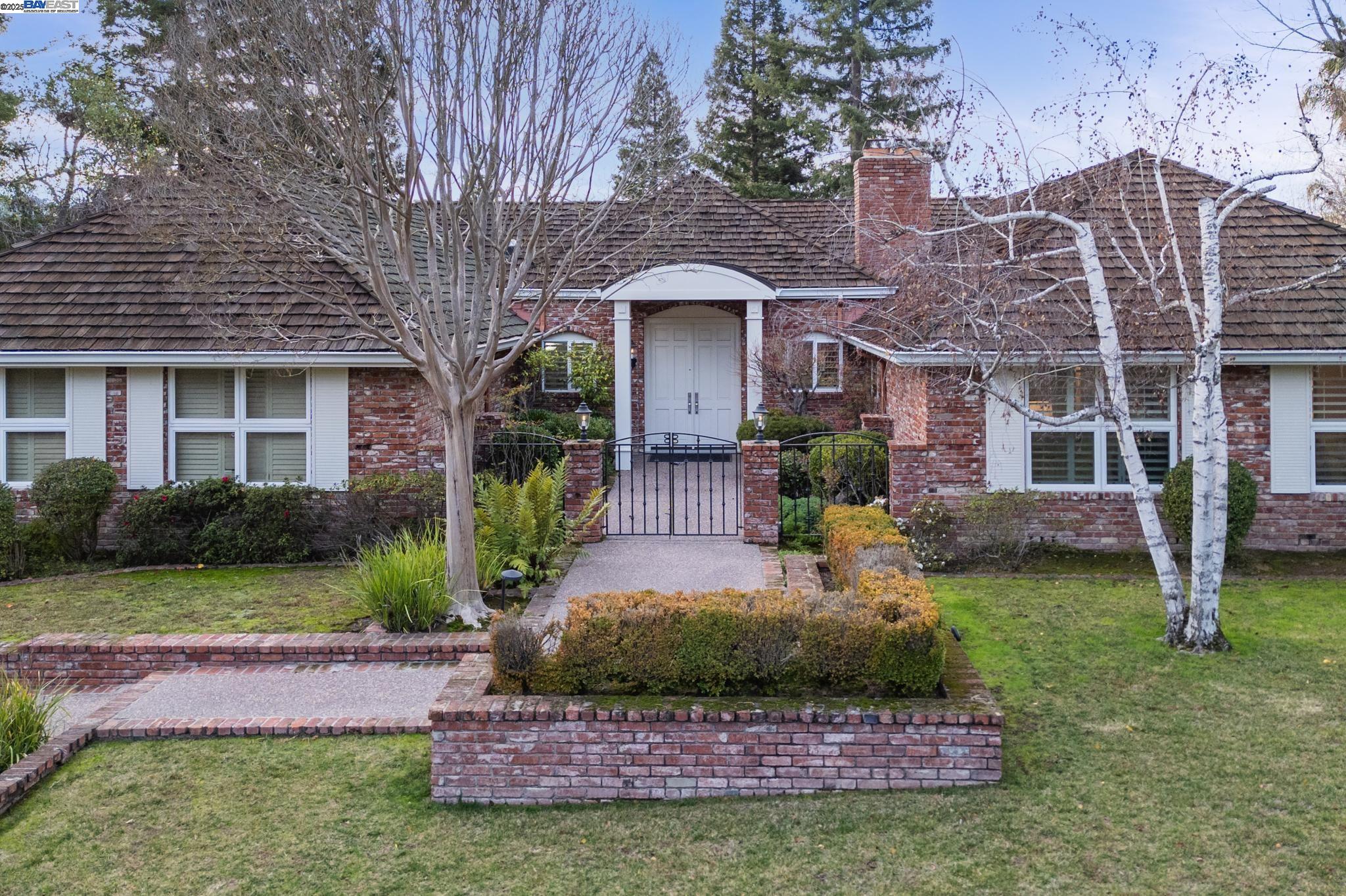 2513 Rolling Hills Ct