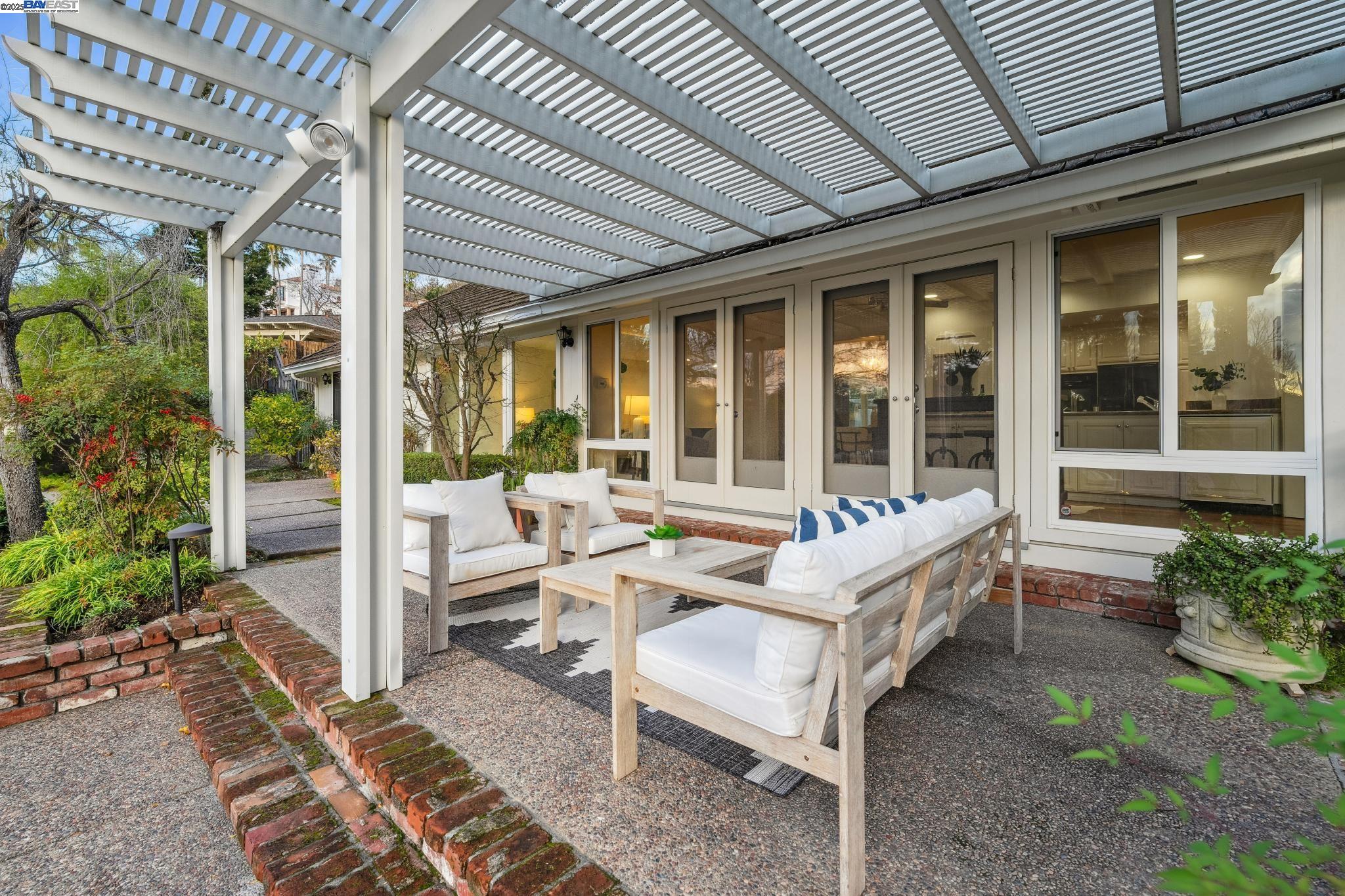 2513 Rolling Hills Ct