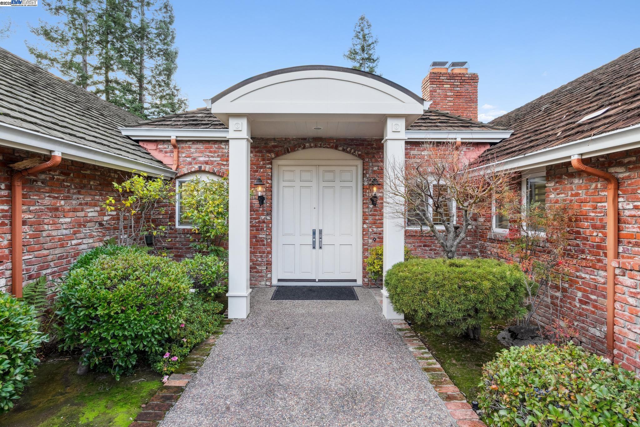 2513 Rolling Hills Ct