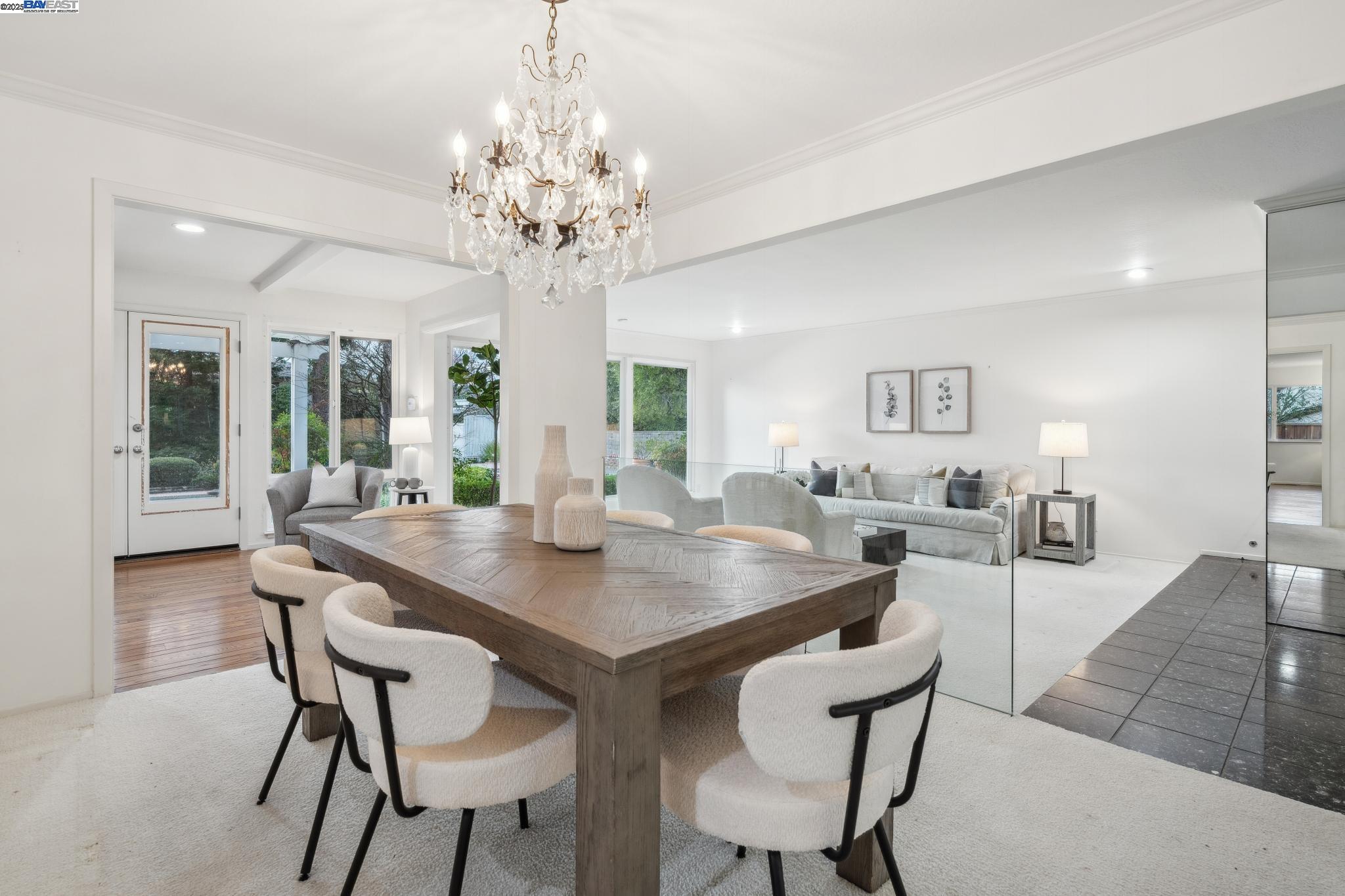 2513 Rolling Hills Ct