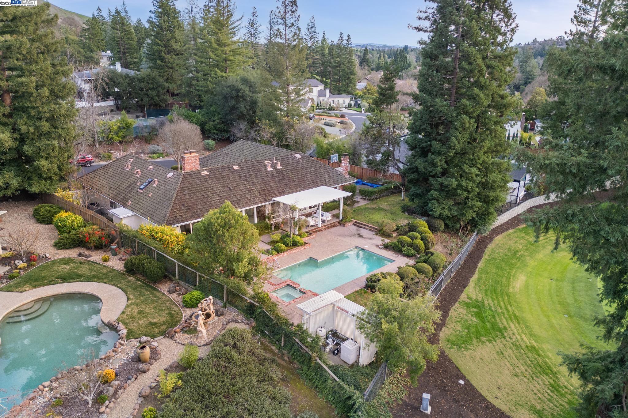 2513 Rolling Hills Ct