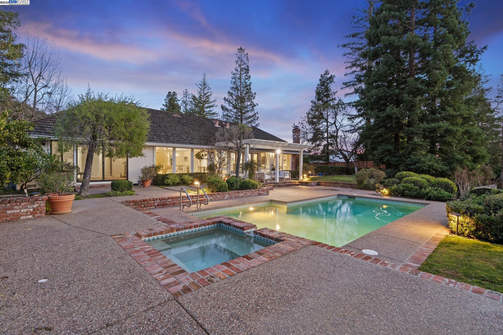 2513 Rolling Hills Ct